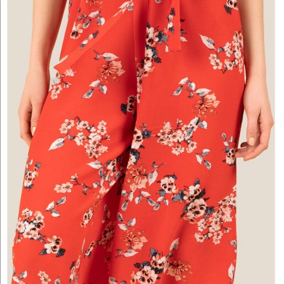 NWT Red-Floral Romper - Picture 4 of 8